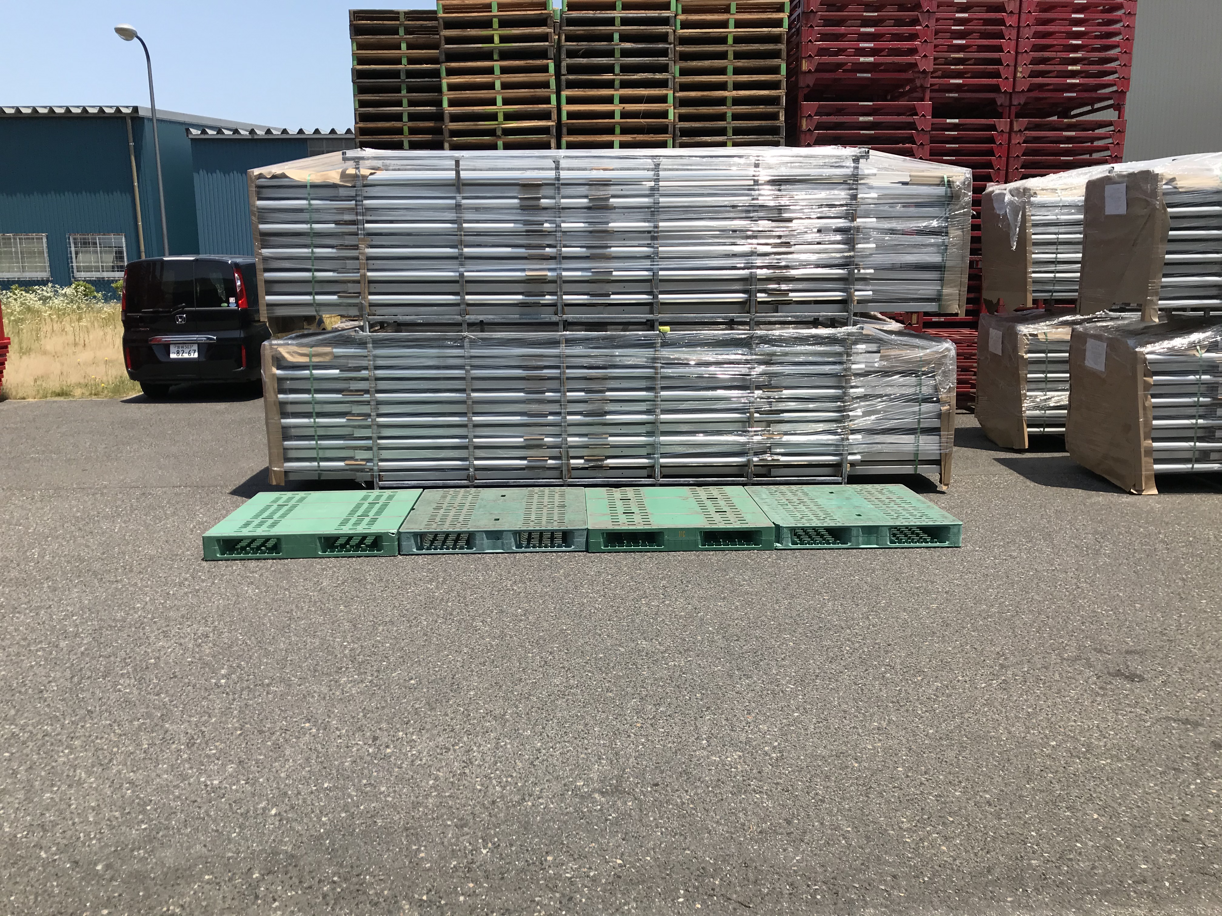 Solar Supporting Rails Packed